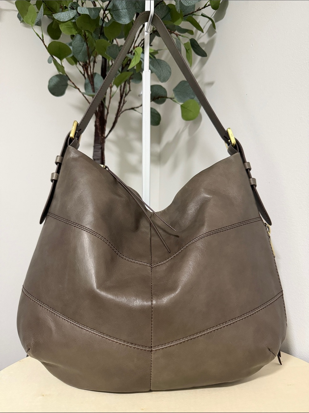 HOBO Serra Taupe/Putty Grey Leather Hobo Shoulder Bag